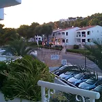 Hamilton Court Apartahotel Santo Tomás