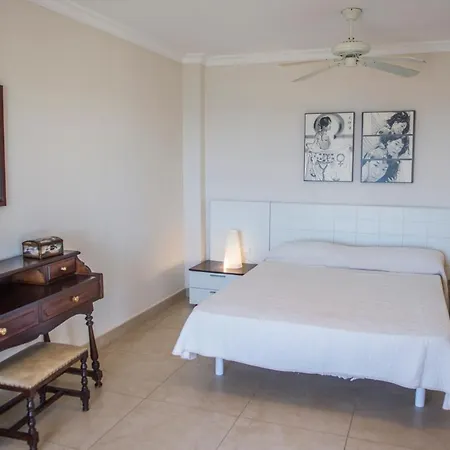 Aparthotel Hamilton Court