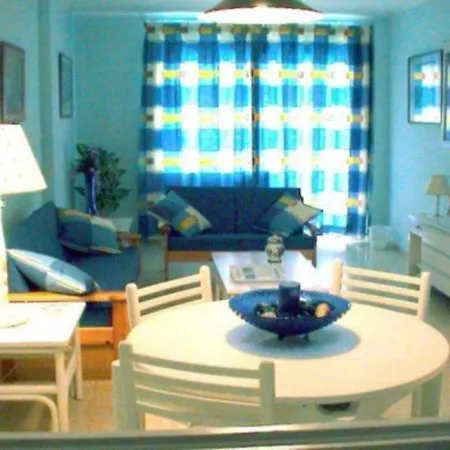 Hamilton Court Aparthotel