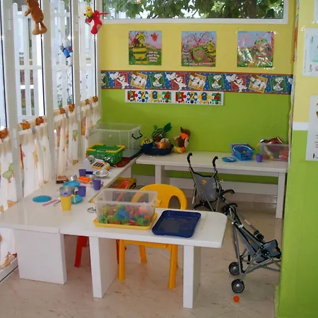 Aparthotel Hamilton Court