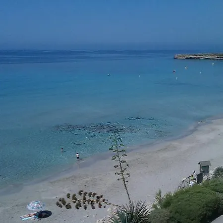 Aparthotel Hamilton Court 3*