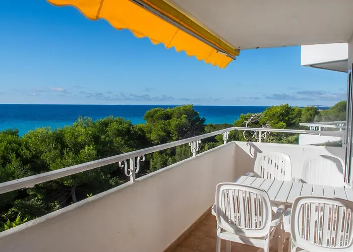 Hamilton Court 3* Santo Tomás