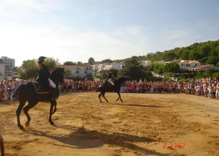 Hamilton Court Санто Томас