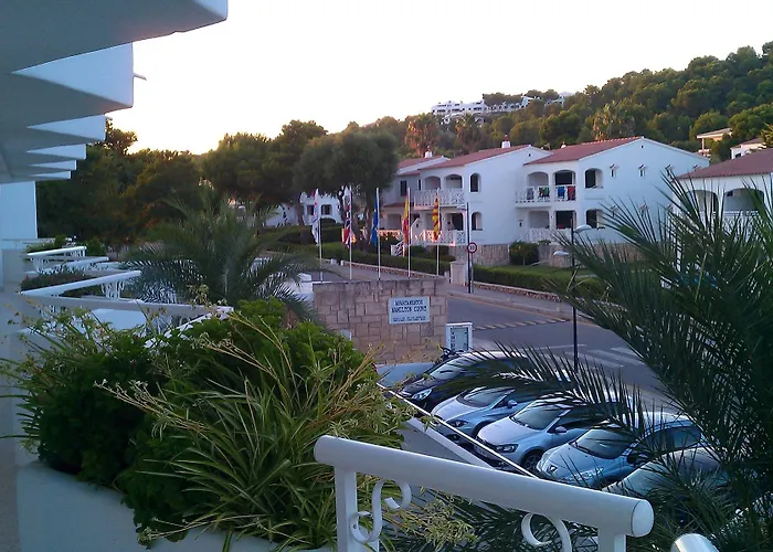 Hamilton Court Aparthotel Santo Tomás