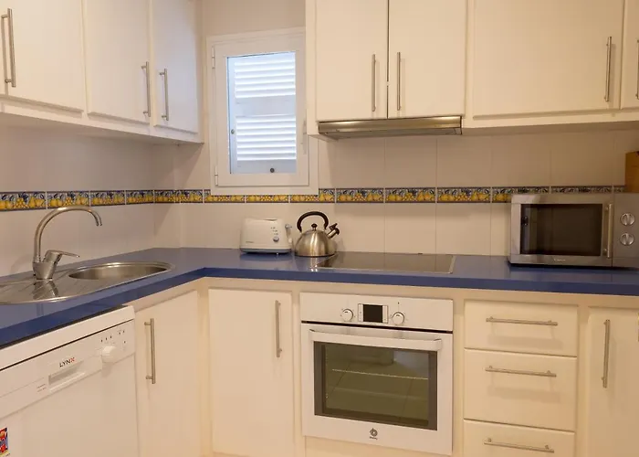 Aparthotel Hamilton Court