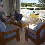 Hamilton Court Aparthotel Santo Tomás