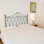 Hamilton Court 3* Santo Tomás