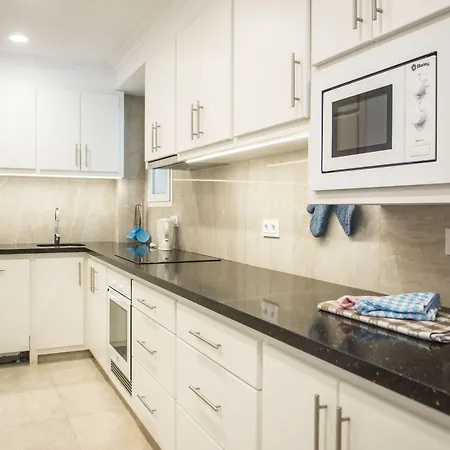 Hamilton Court アパートホテル