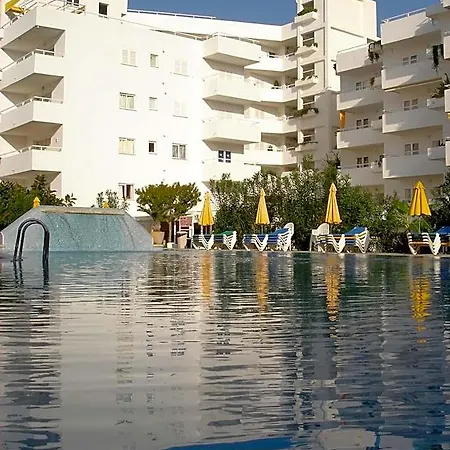 Hamilton Court Apart Otel