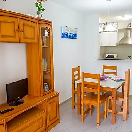 Aparthotel Hamilton Court 3*