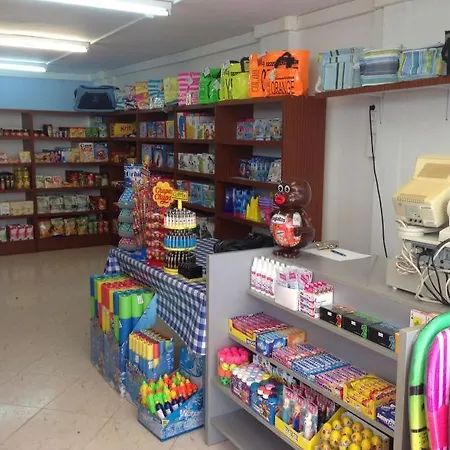 Hamilton Court アパートホテル 3*