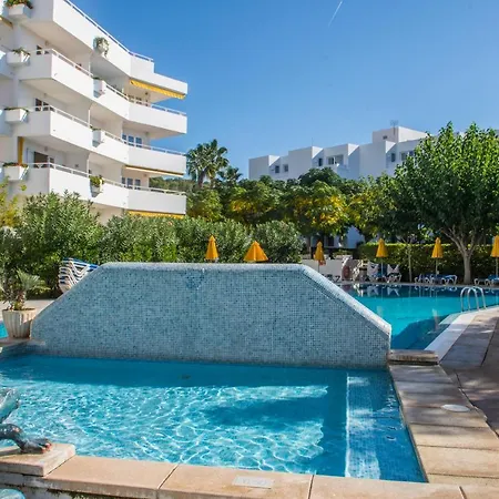 Aparthotel Hamilton Court Santo Tomás