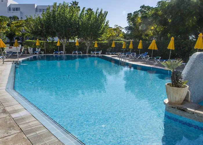 Hamilton Court شقة فندقية 3*